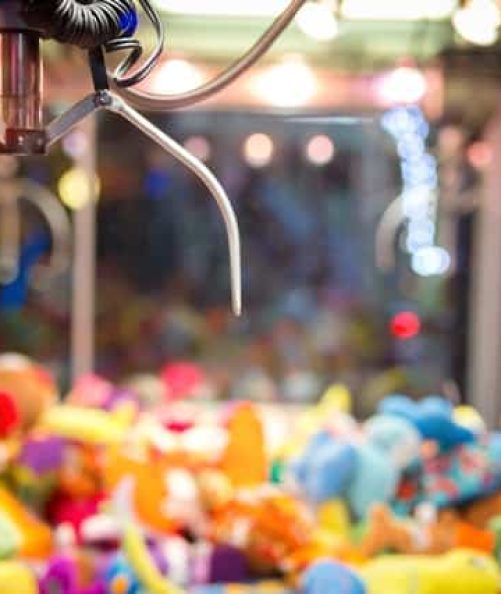 Gripper, automatic crane toy